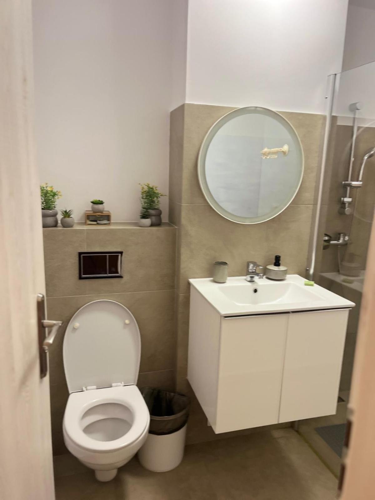 Apartament De Lux Крайова Екстериор снимка